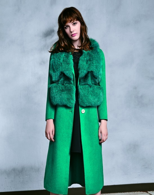 绿色外套有哪些款式_绿色外套怎么搭配好看